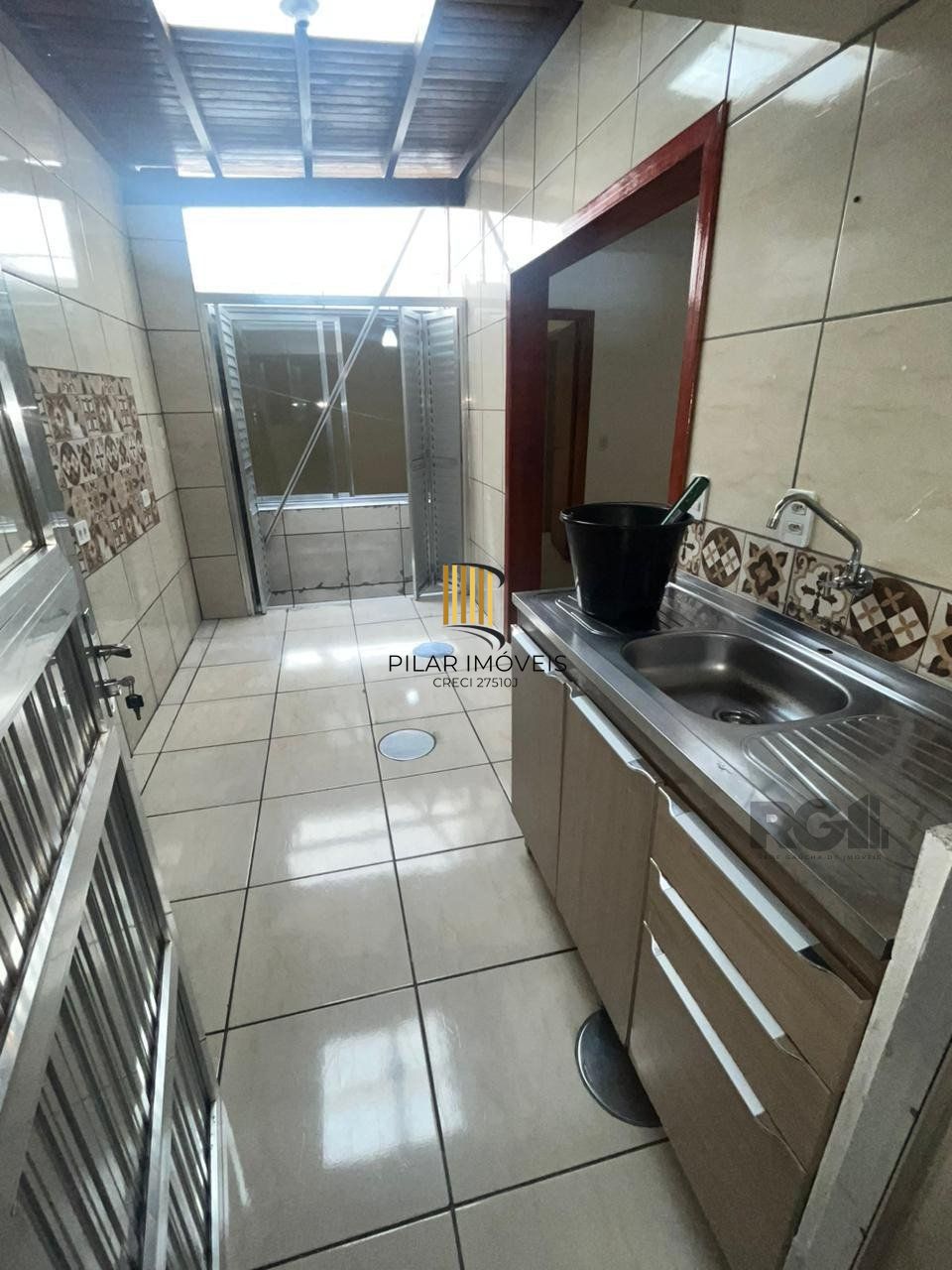 Apartamento de 01 dormitório, no bairro Partenon, para locação / aluguel