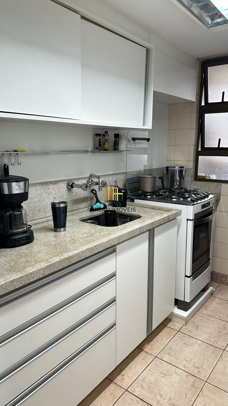 Apartamento com vista para o guaiba, 3 dormitórios com suite