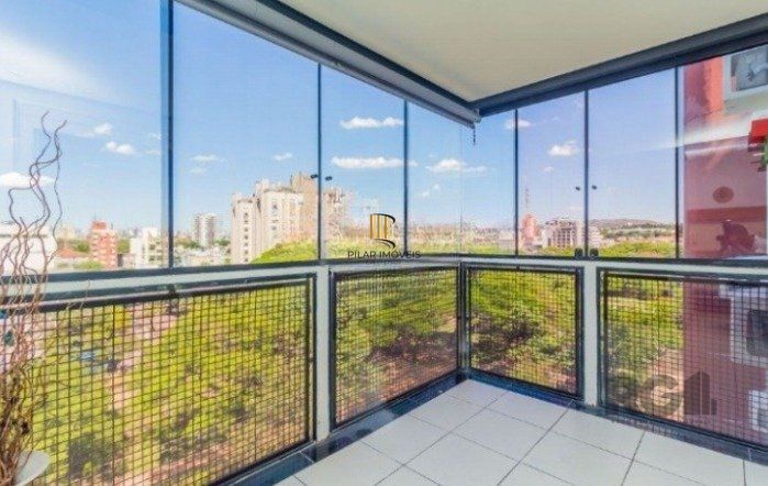 Apartamento 3 dormitórios no bairro Menino Deus