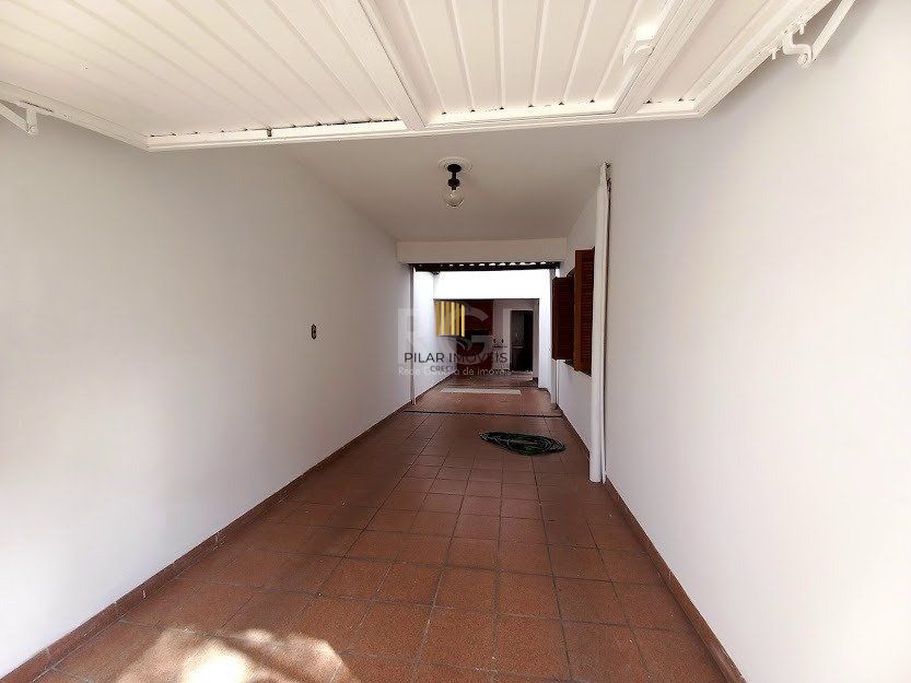 Casa para Venda - 224m², 3 dormitórios, sendo 1 suites, 3 vagas - Santana