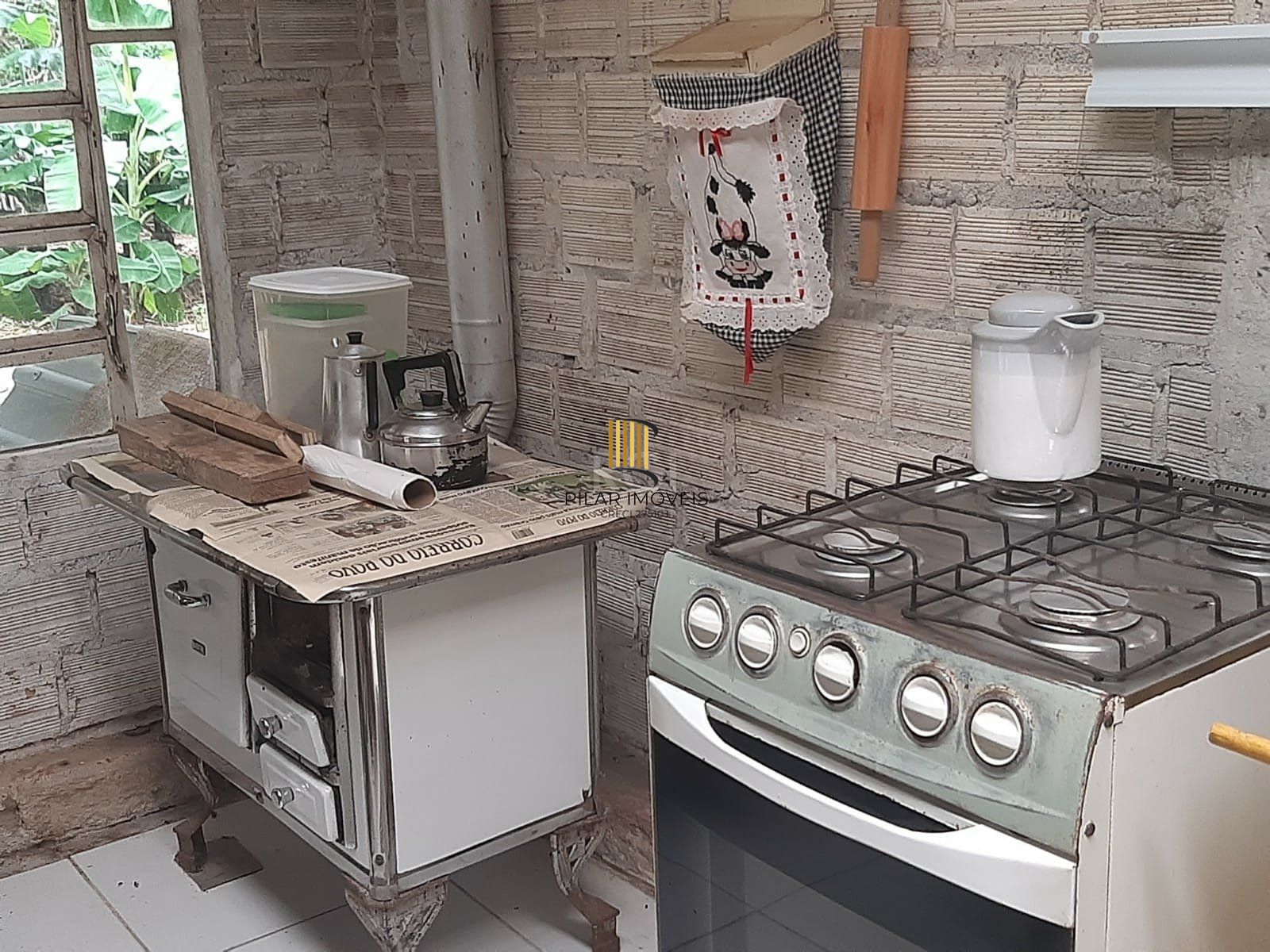 Sítio para Venda - 1800m², 2 dormitórios, Horto Das Oliveiras