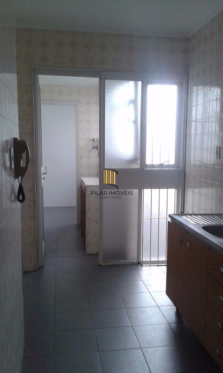 Apartamento para Venda - 72m², 2 dormitórios, 1 vaga - Petrópolis