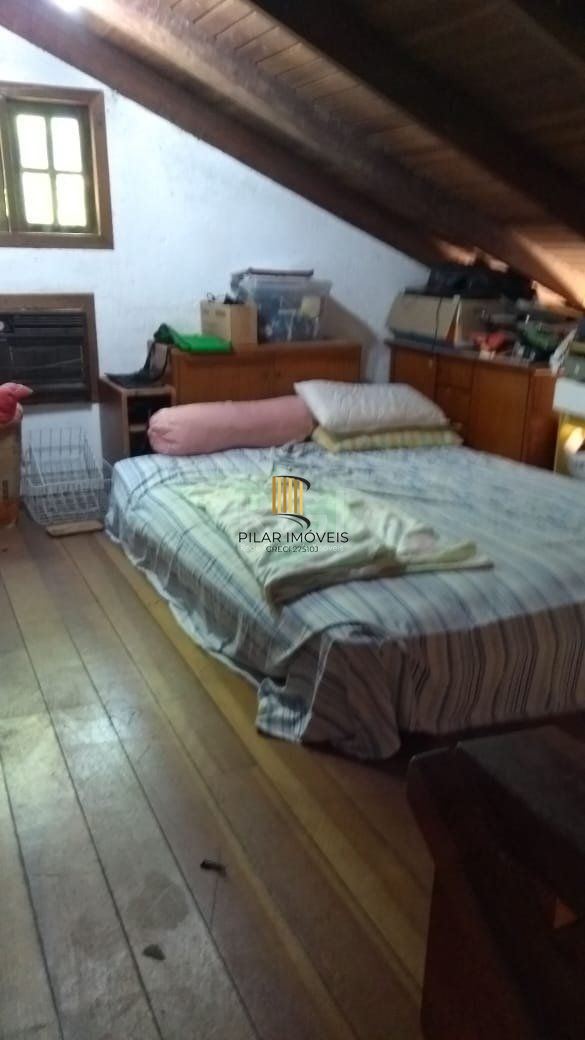 Casa para Venda - 300m², 3 dormitórios, sendo 3 suites, 6 vagas - São Lucas