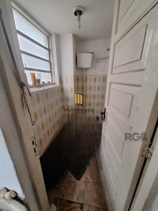 Apartamento 4 dormitórios no bairro Menino Deus