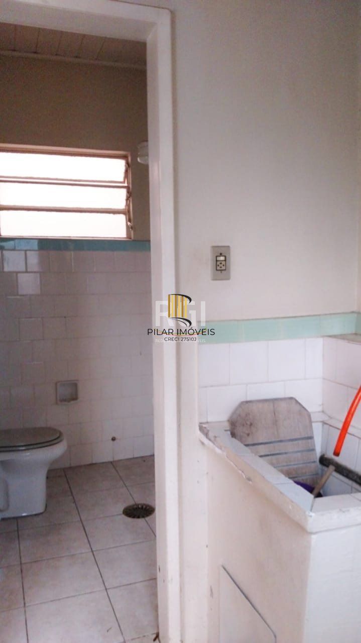 Casa para Venda - 140m², 3 dormitórios, 3 vagas - Santo Antonio