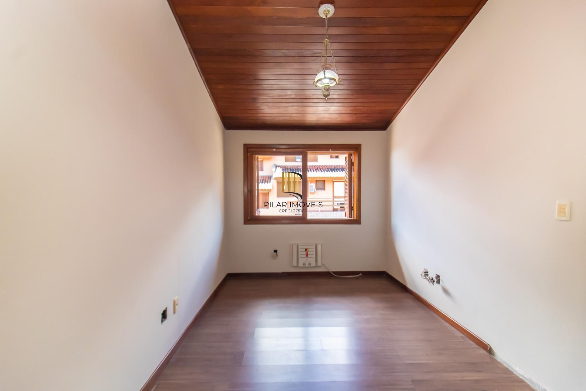 Casa de Condomínio 3 dormitórios no bairro Menino Deus