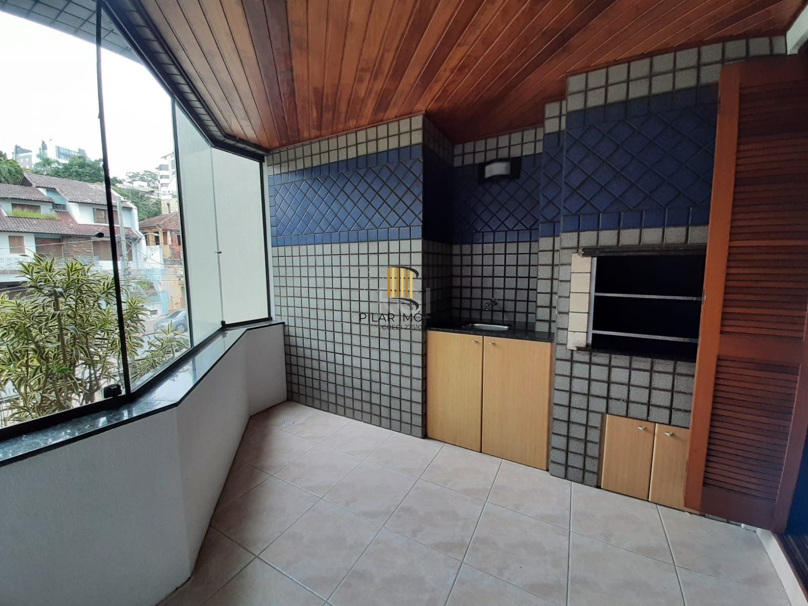 Apartamento para Venda - 181.63m², 3 dormitórios, sendo 1 suites, 2 vagas - Menino Deus