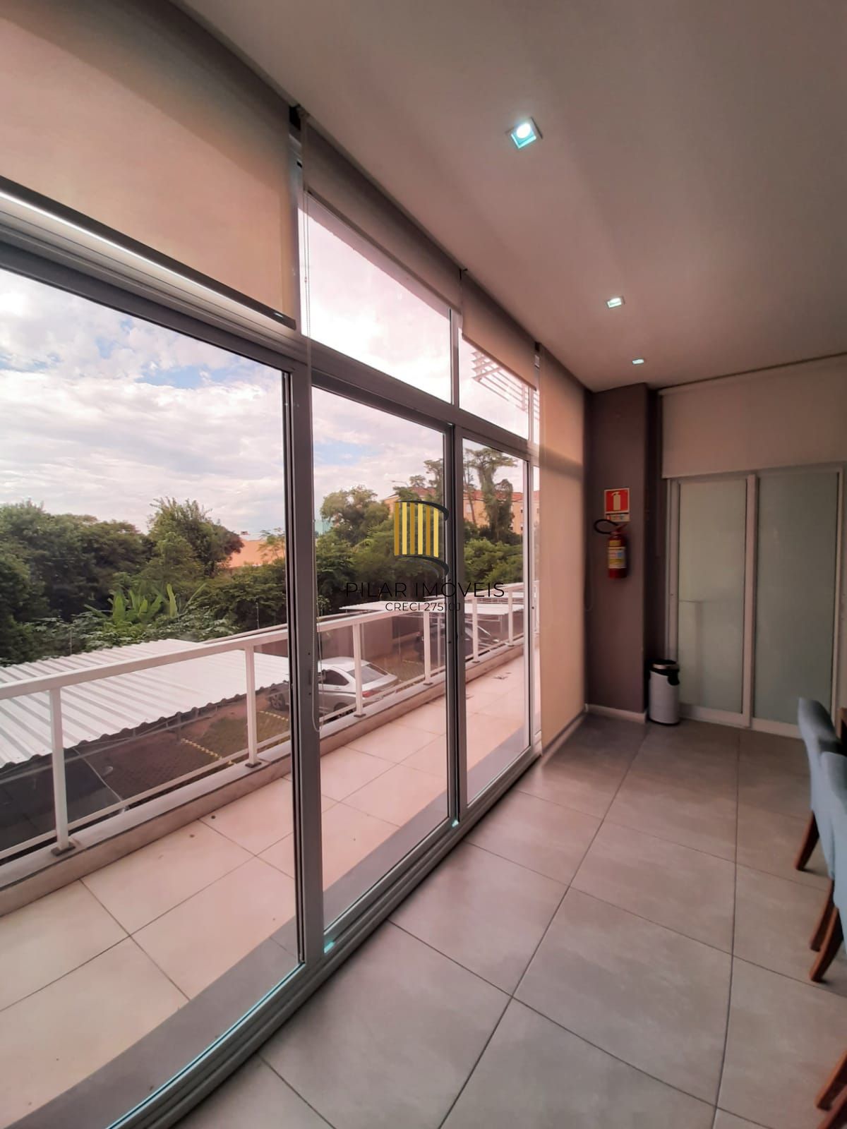 Apartamento 2 dormitórios no bairro Azenha