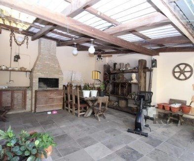 Casa para Venda - 336m², 4 dormitórios, sendo 1 suites, 2 vagas - Azenha