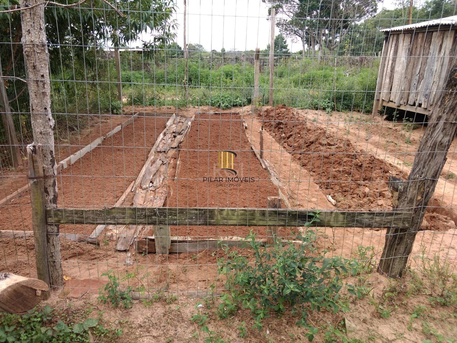 Sítio para Venda - 1800m², 2 dormitórios, Horto Das Oliveiras
