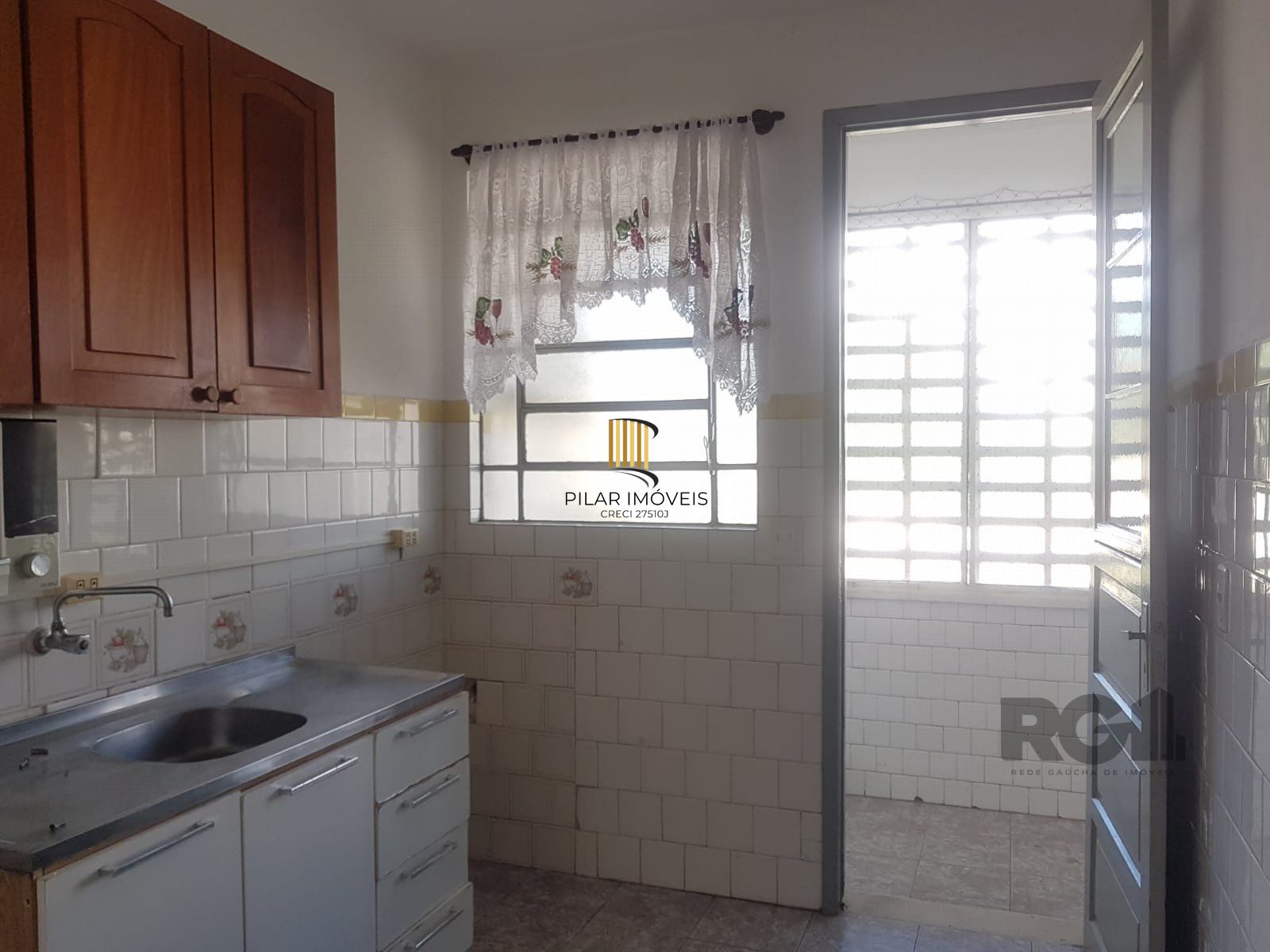 Apartamento 2 dormitórios no bairro Azenha