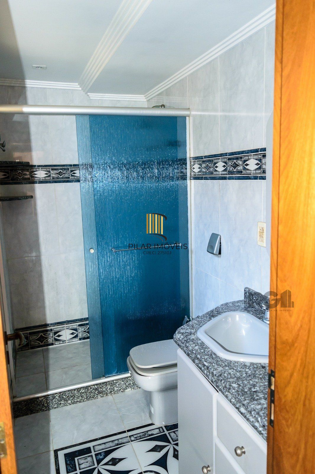 Casa 3 dormitórios no bairro Chácara das Pedras