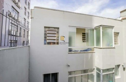 apartamento com três quartos no bairro Farroupilha