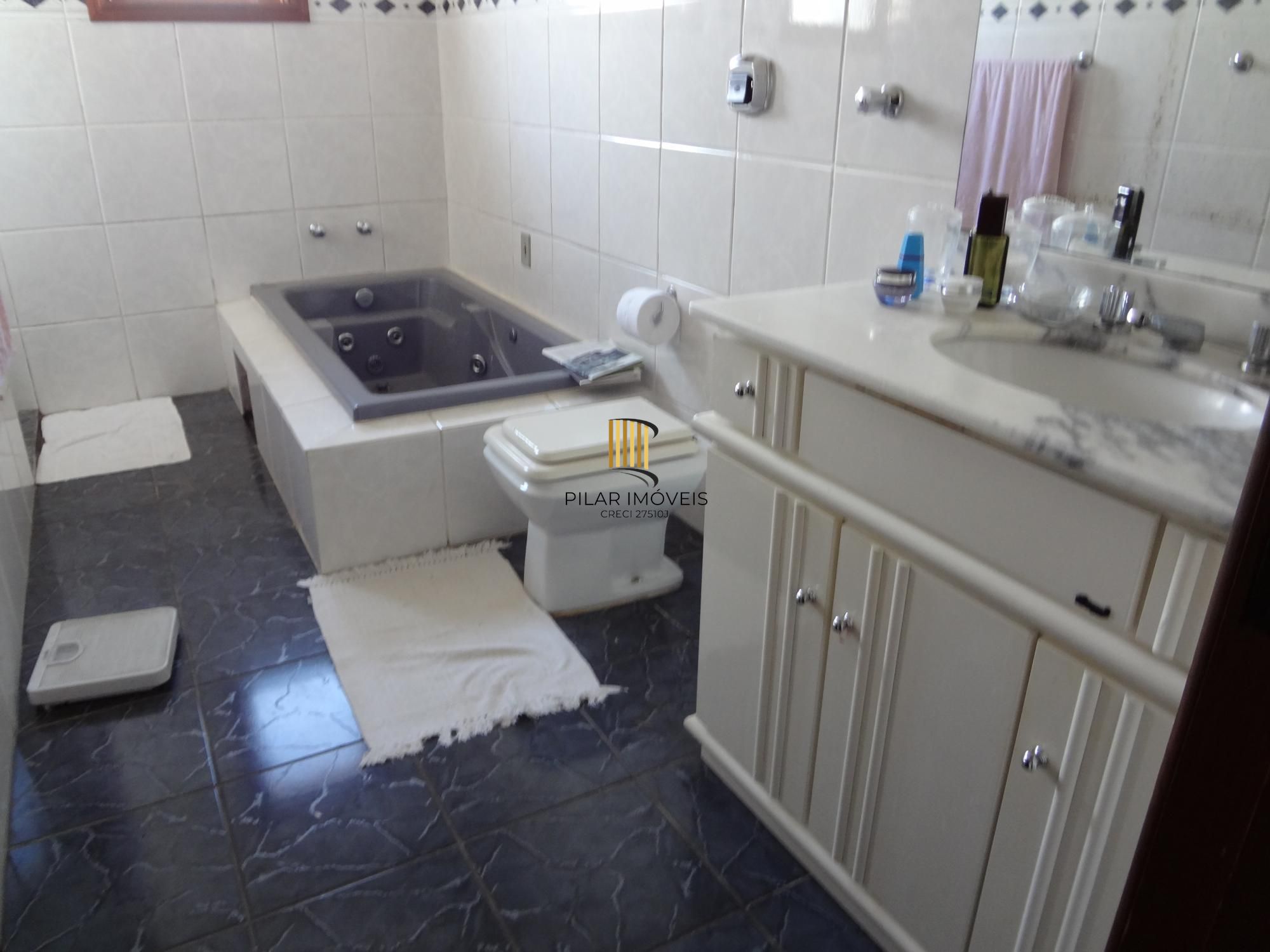 Casa para Venda - 230m², 3 dormitórios, sendo 1 suites, 3 vagas - Aberta Dos Morros