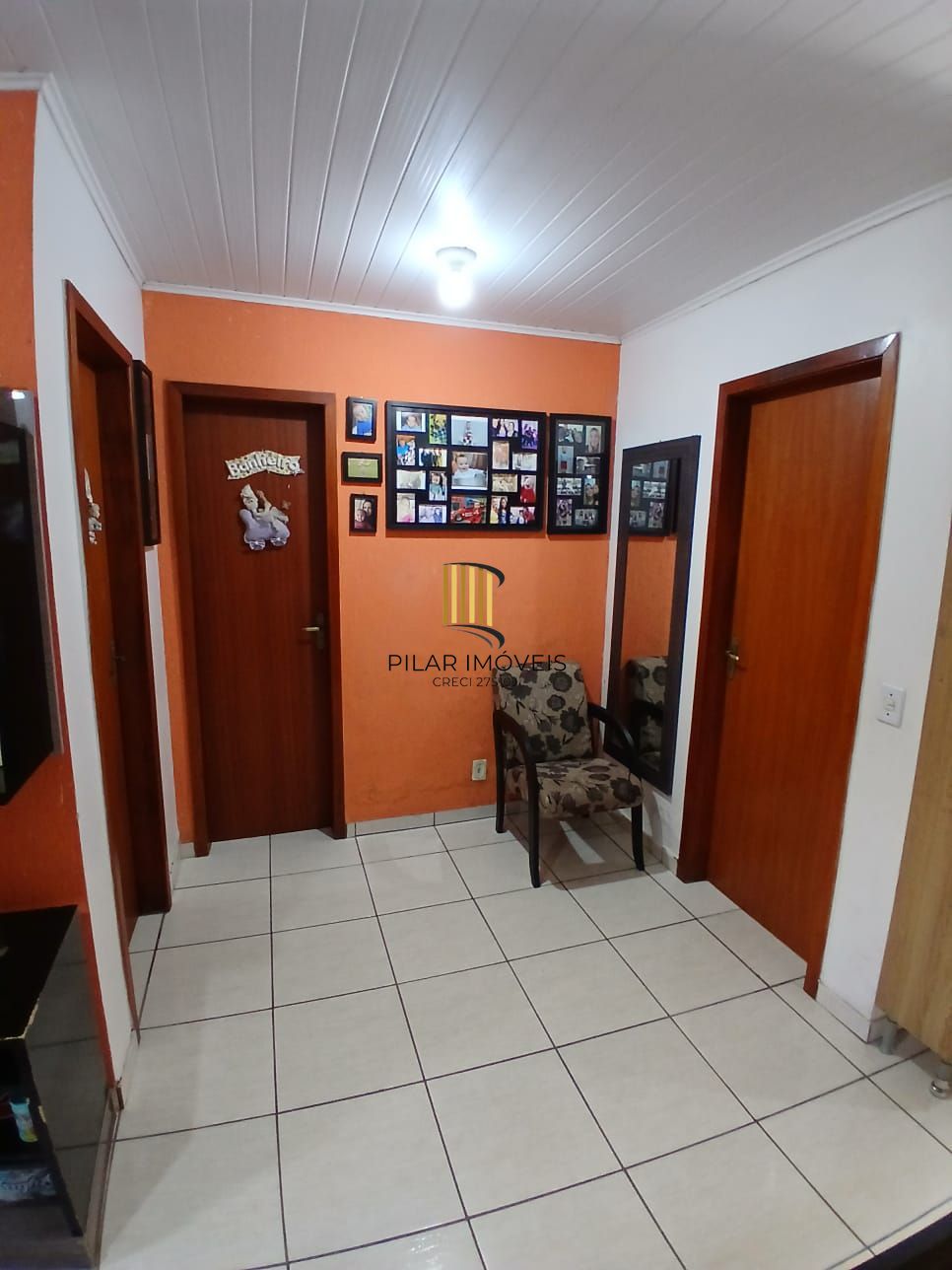 Casa de 2 dormitórios, 2 banheiros para venda no Jardim Algarve em Alvorada/RS.