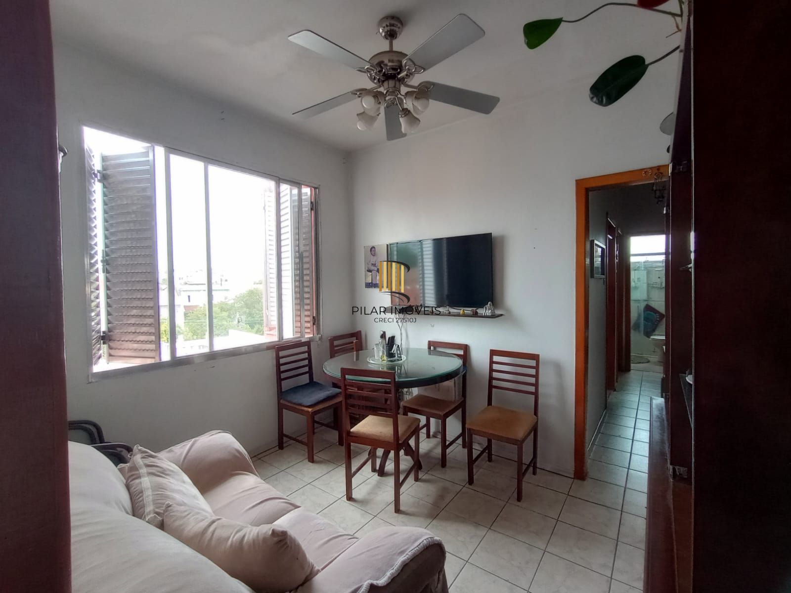 Apartamento 2 dormitórios no bairro Azenha