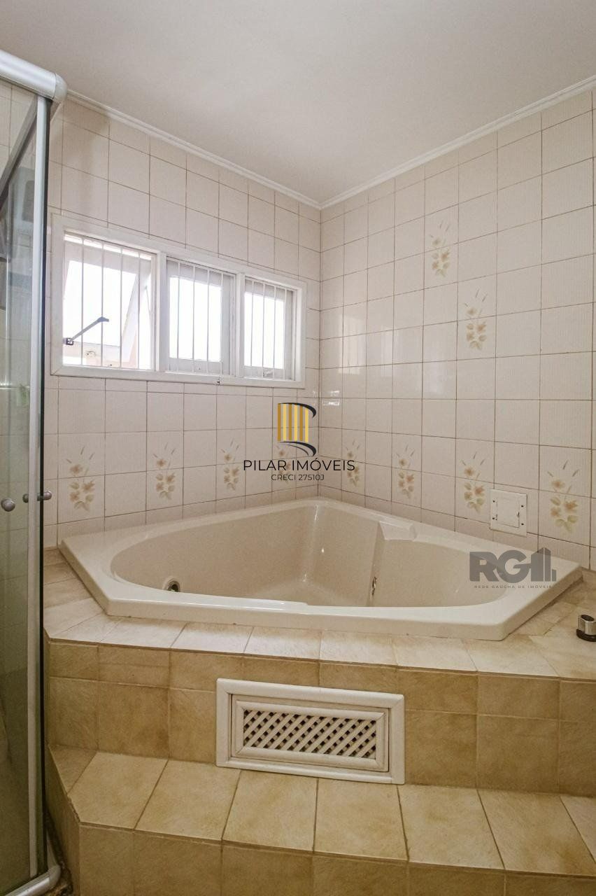Casa 3 dormitórios no bairro Santo Antônio