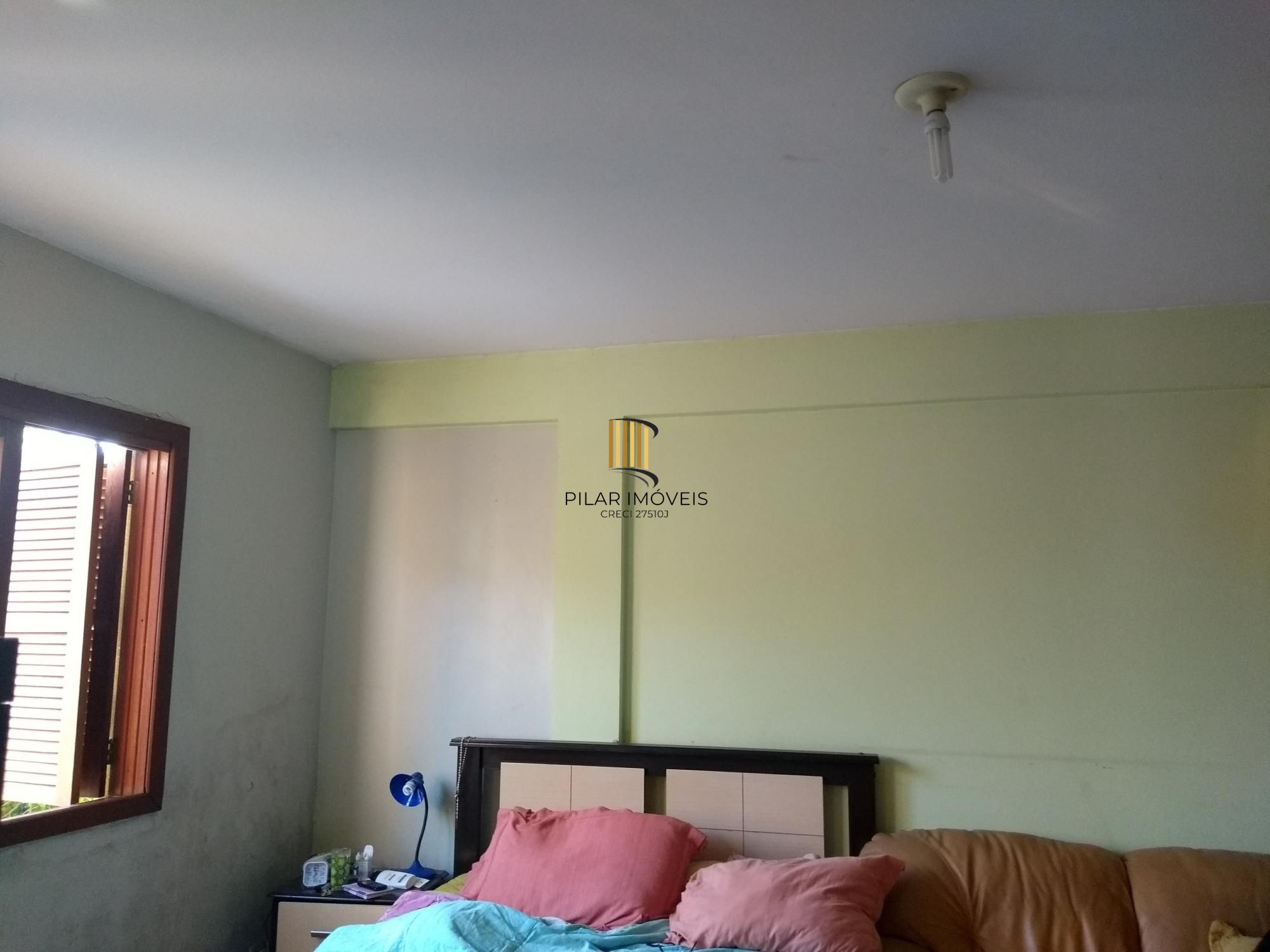 Predio para Venda - 291m², 3 dormitórios, sendo 2 suites, 1 vaga - Partenon