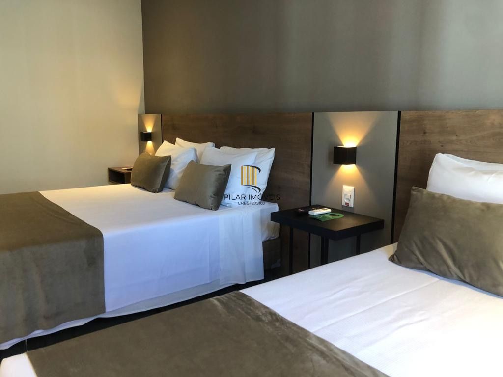 Flat 1 dormitório no bairro Centro