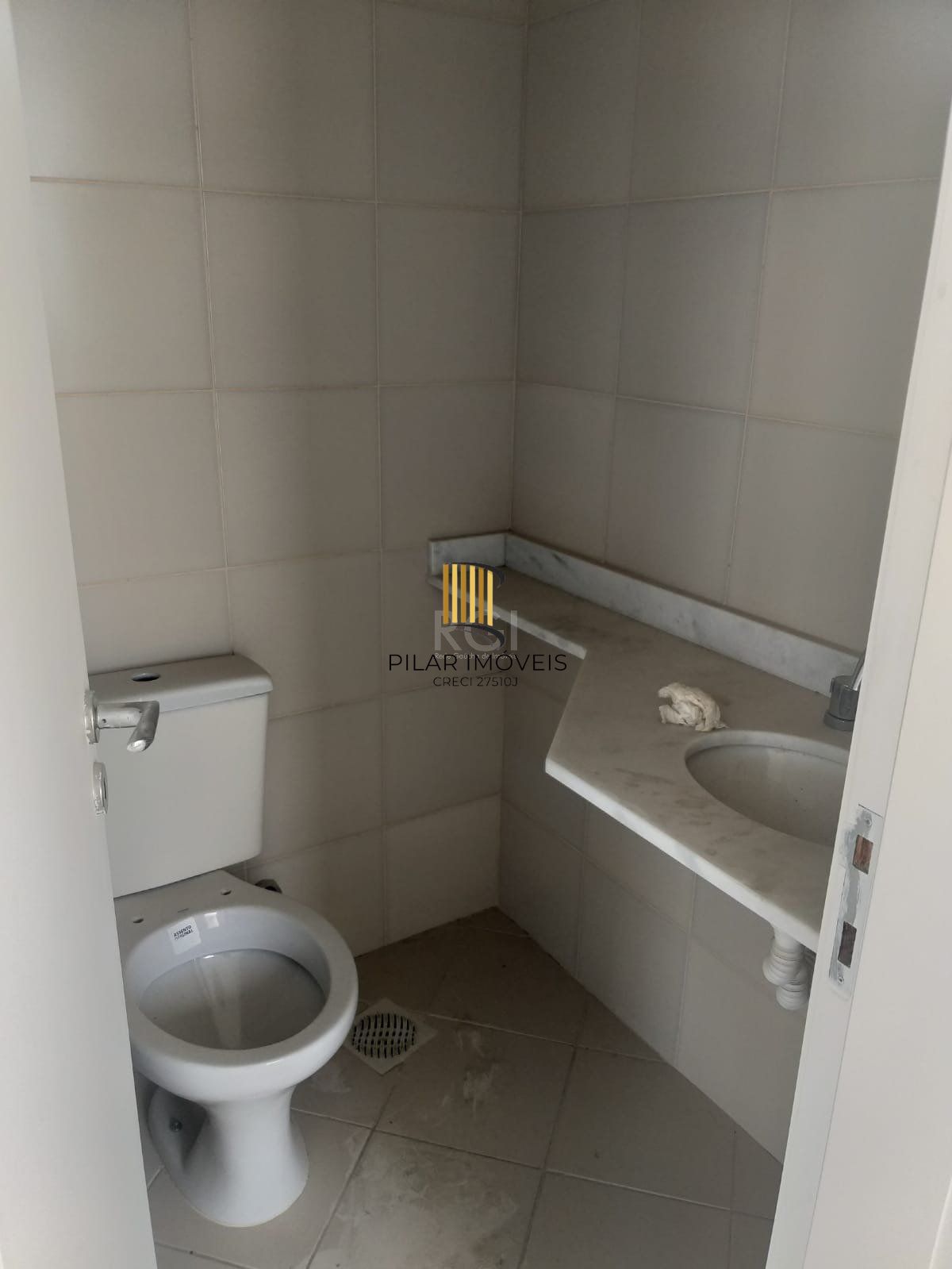 Cobertura para Venda - 134.45m², 3 dormitórios, sendo 1 suites, 2 vagas - Cavalhada