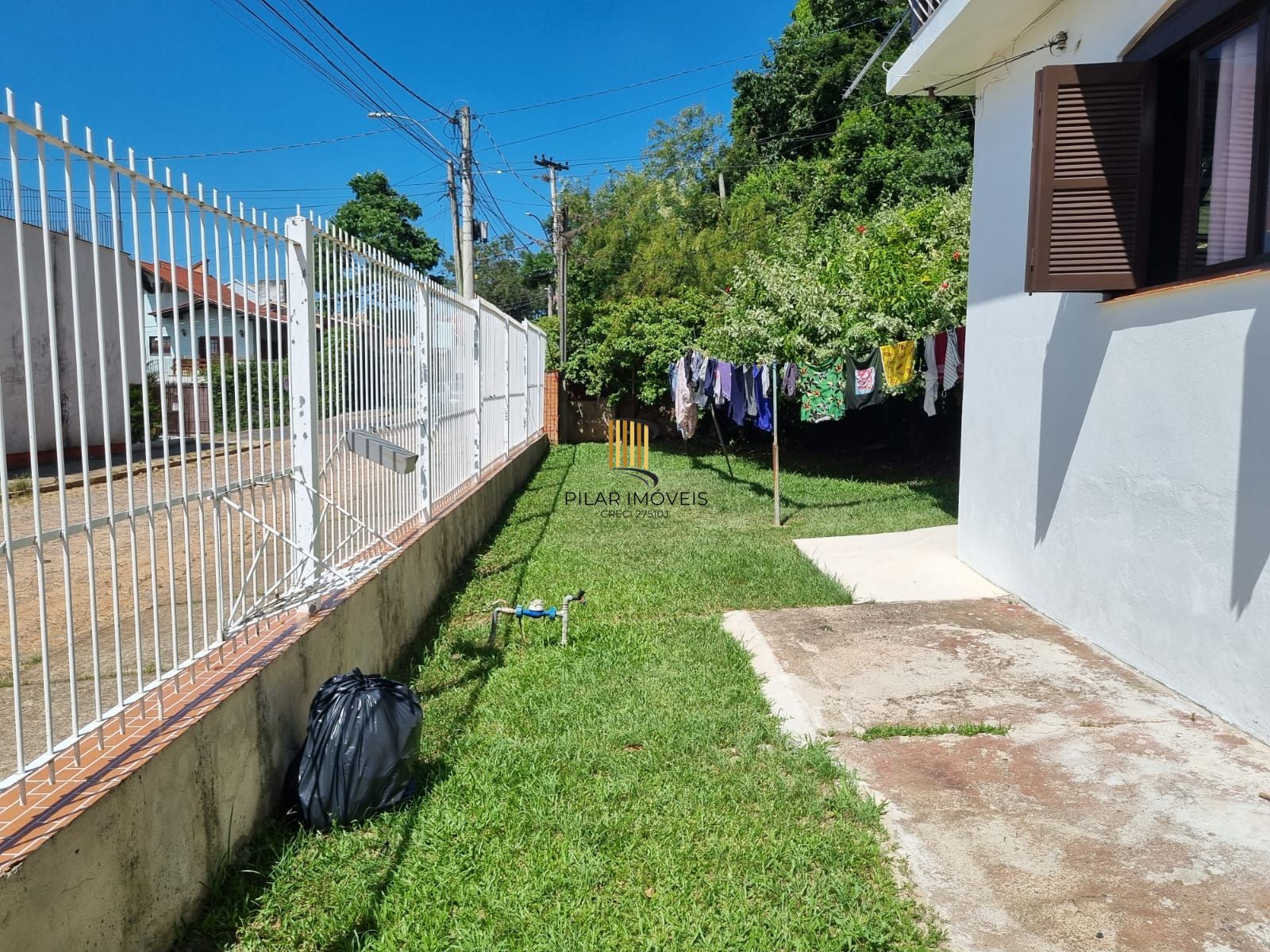 Casa 5 dormitórios no bairro Partenon