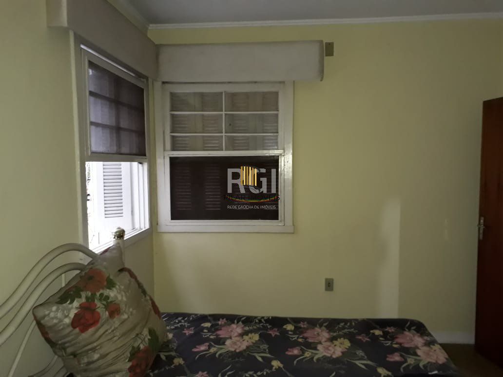 Casa para Venda - 415.8m², 5 dormitórios, 3 vagas - Menino Deus