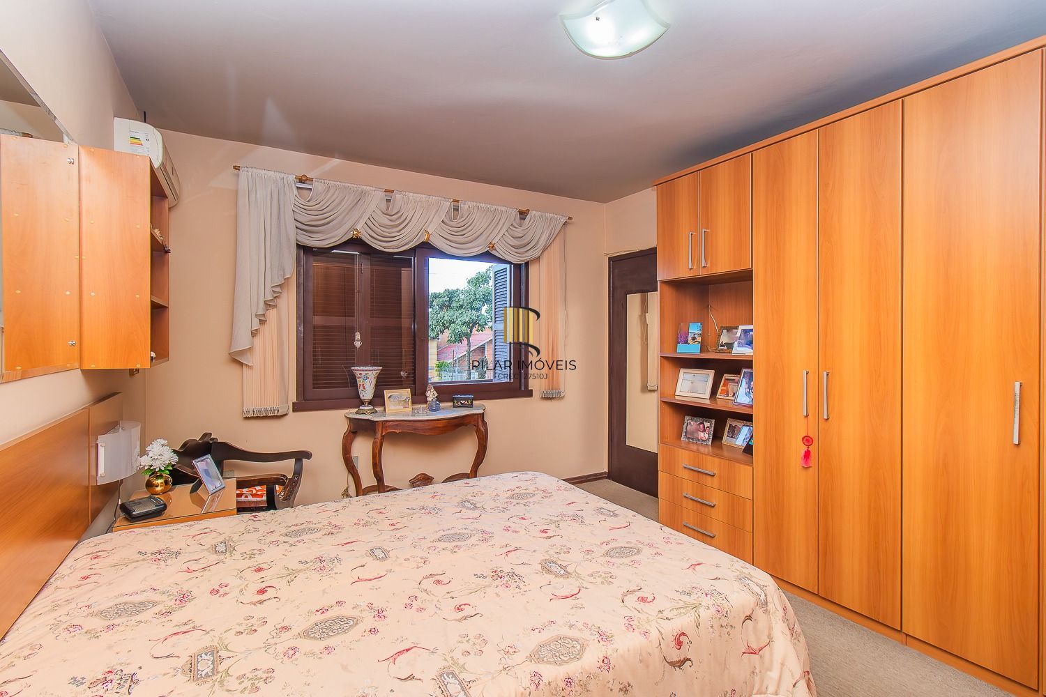 Casa 4 dormitórios no bairro Vila João Pessoa