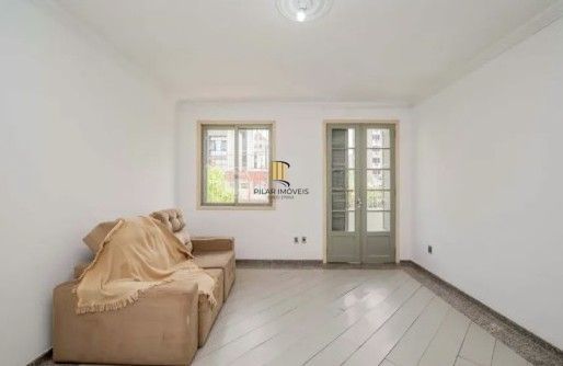 apartamento com três quartos no bairro Farroupilha