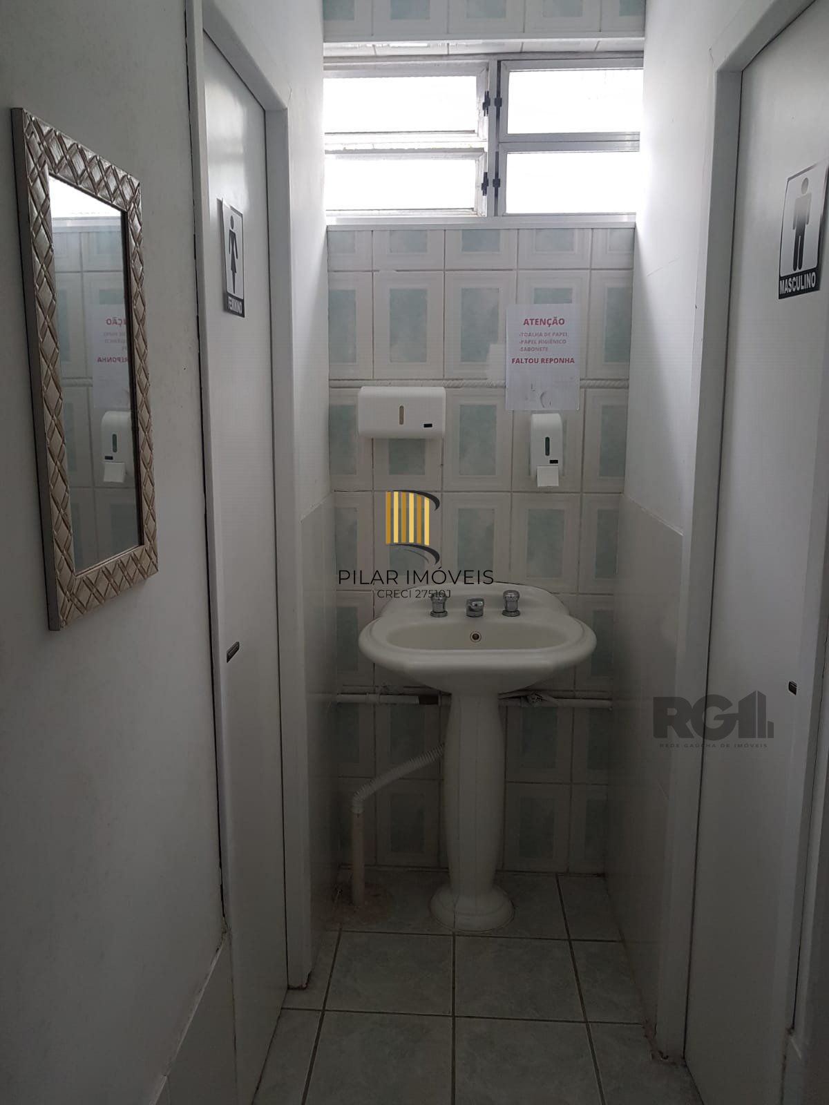 Casa Comercial no bairro Medianeira