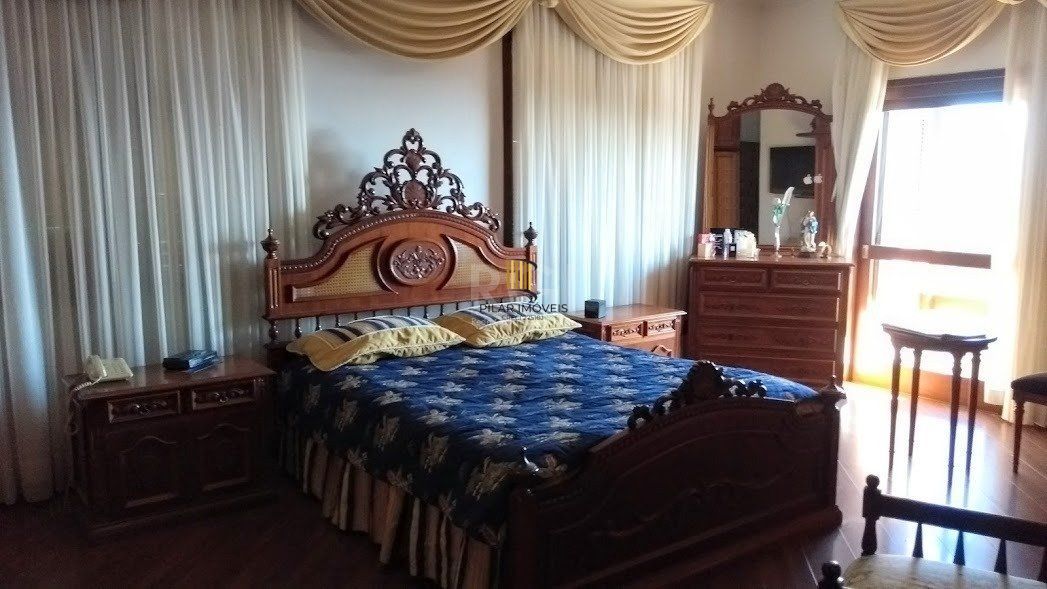 Casa para Venda - 564.87m², 4 dormitórios, sendo 2 suites, 2 vagas - Vila Assunção