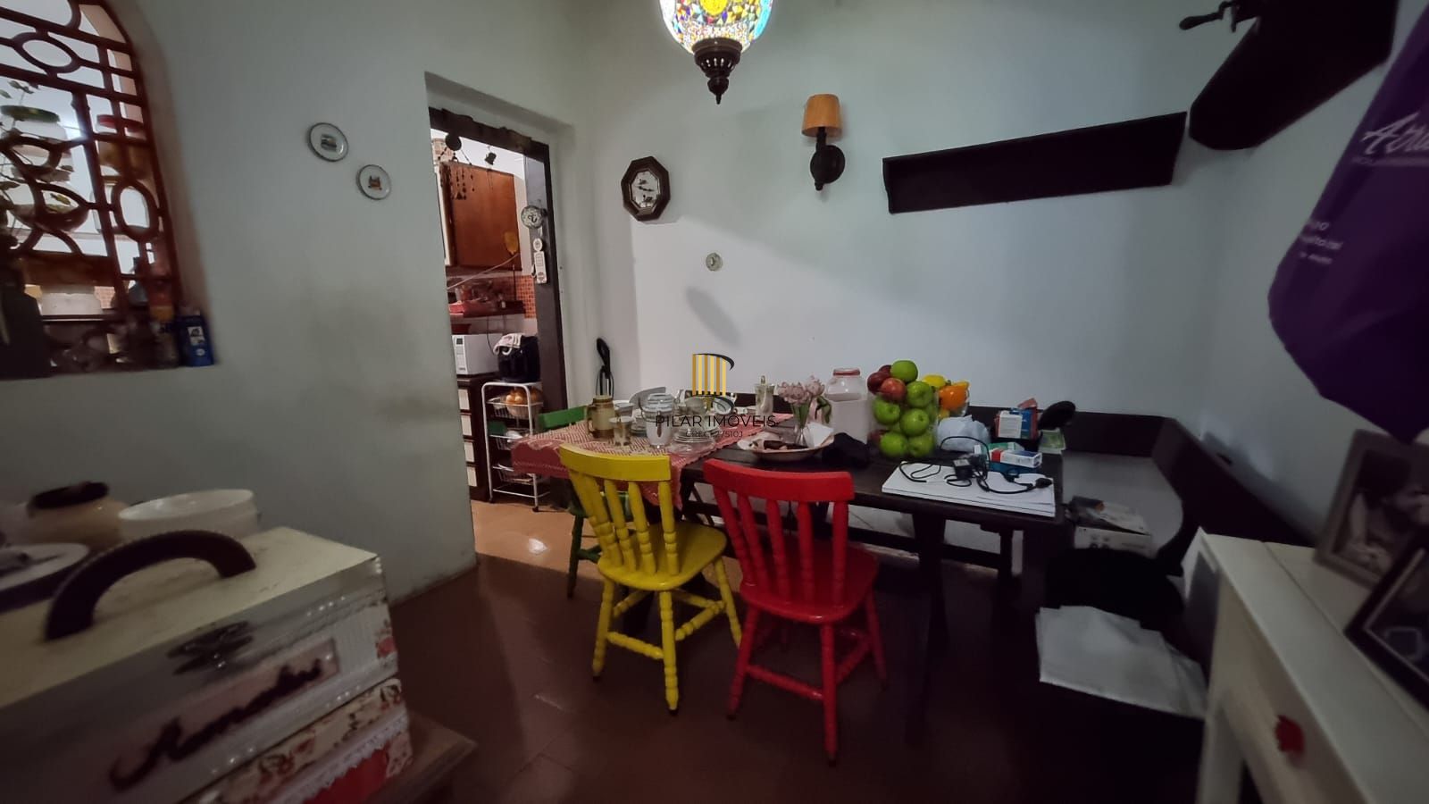 Casa Sobrado Residencial de 3 dormitórios para venda, 1 vaga de  garagem fechada no bairro Cidade Baixa em Porto Alegre/RS.