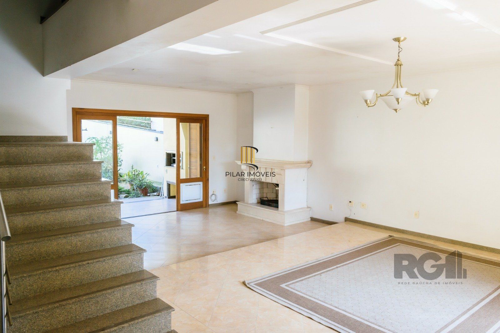 Casa 3 dormitórios no bairro Chácara das Pedras - Pilar Imóveis