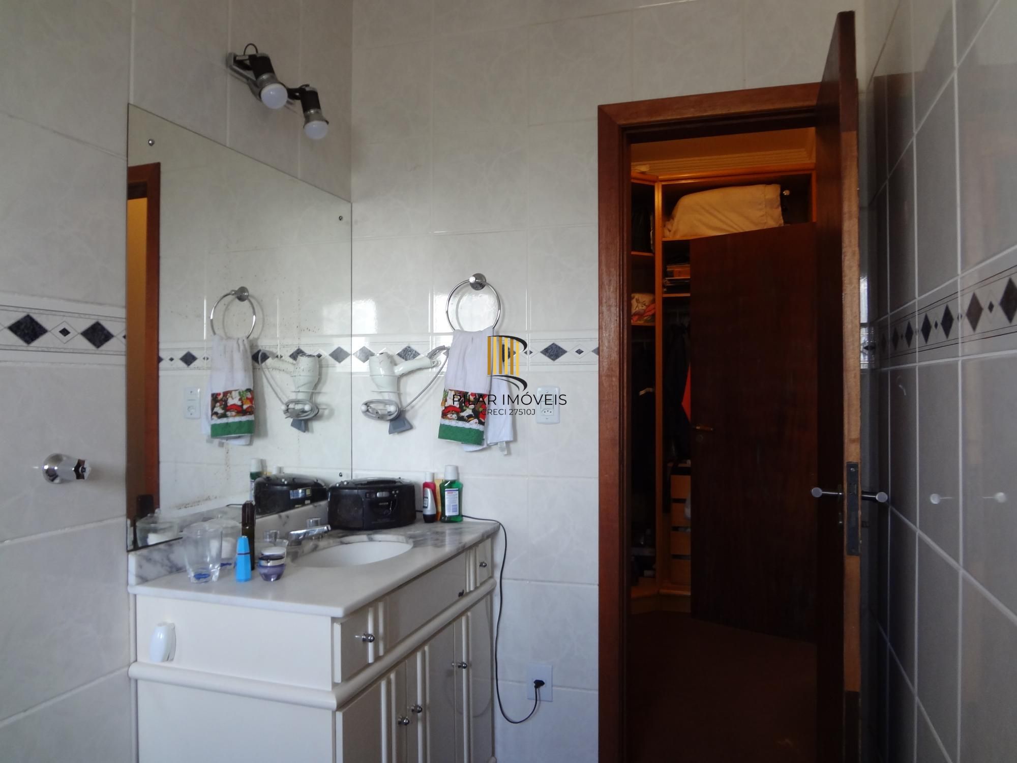 Casa para Venda - 230m², 3 dormitórios, sendo 1 suites, 3 vagas - Aberta Dos Morros