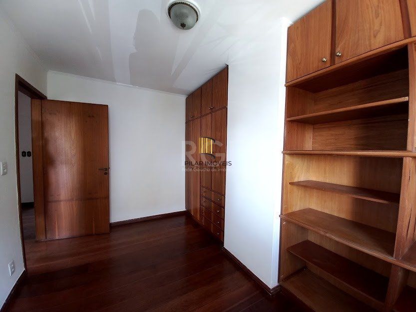 Casa para Venda - 224m², 3 dormitórios, sendo 1 suites, 3 vagas - Santana