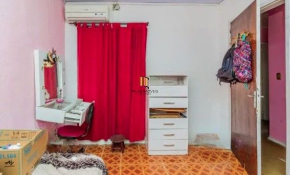 Casa para Venda - 308m², 3 dormitórios, sendo 1 suites, 2 vagas - Coronel Aparício Borges