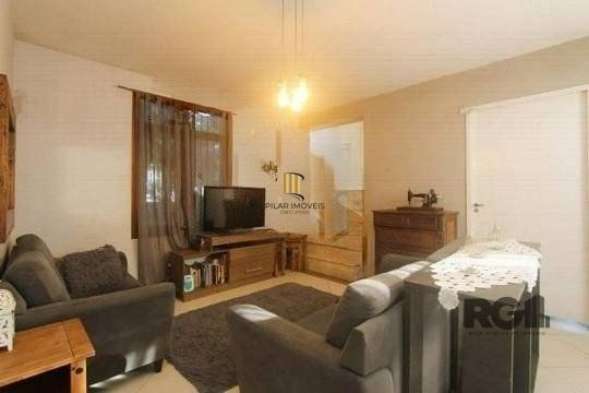 casa com quatro quartos no bairro Passo D'areia