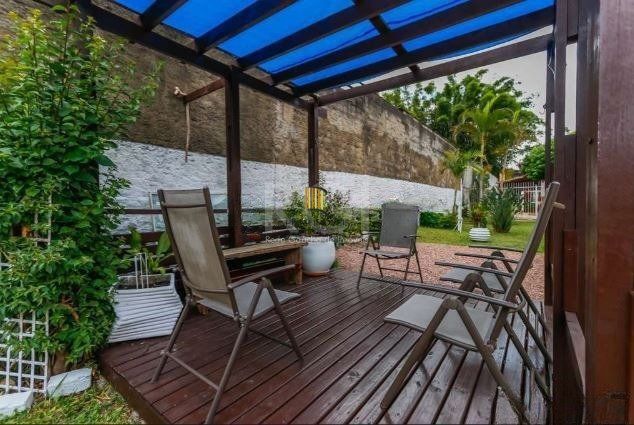 Casa para Venda - 160m², 3 dormitórios, 3 vagas - Partenon