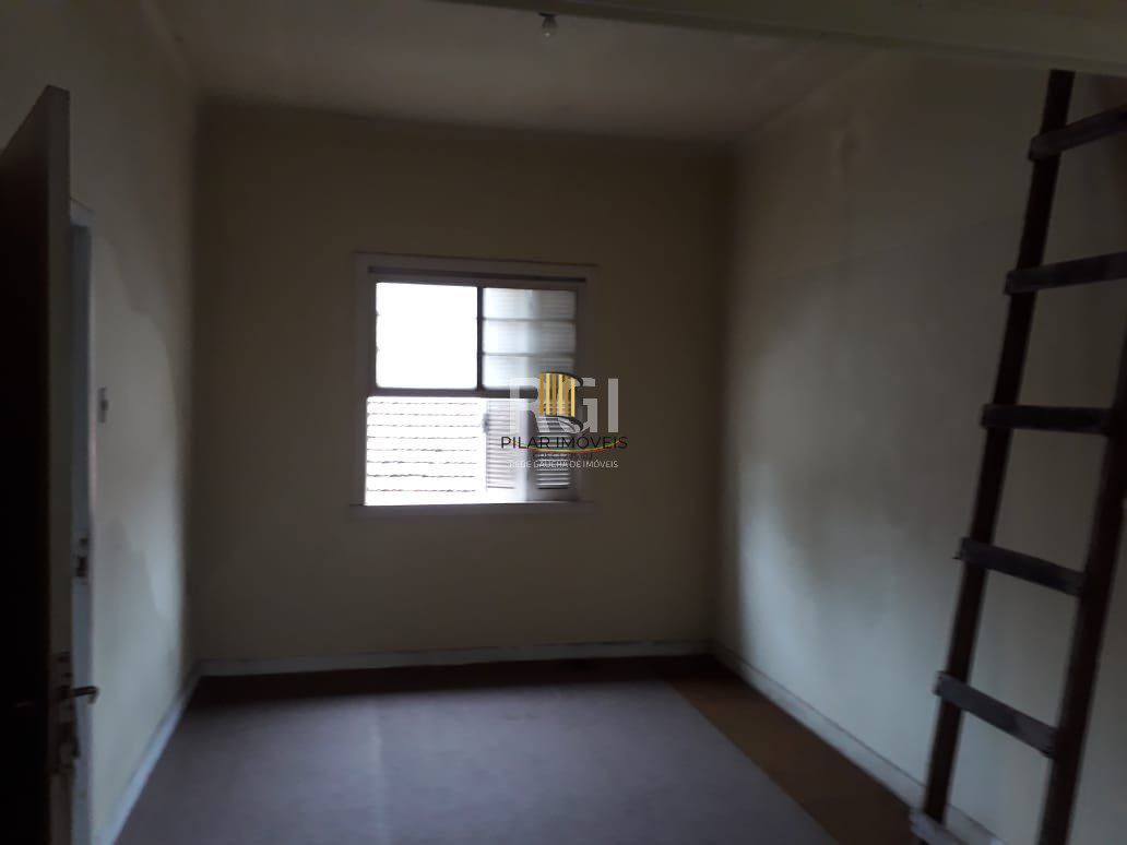 Casa para Venda - 415.8m², 5 dormitórios, 3 vagas - Menino Deus