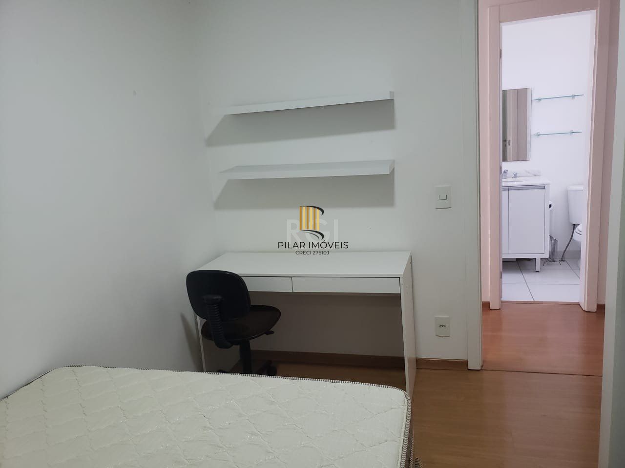 Apartamento para Venda - 69.7m², 3 dormitórios, sendo 1 suites, 1 vaga - Passo da Areia