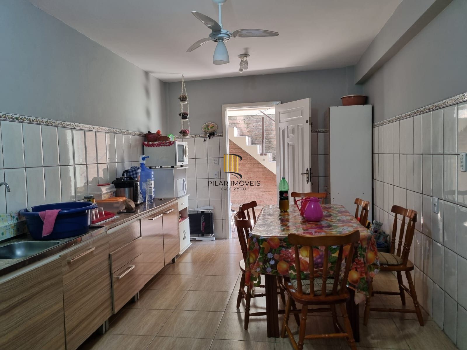 Casa 5 dormitórios no bairro Partenon