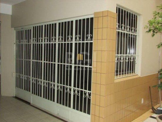 Loja para Venda - 20.94m², 0 dormitórios, Petrópolis