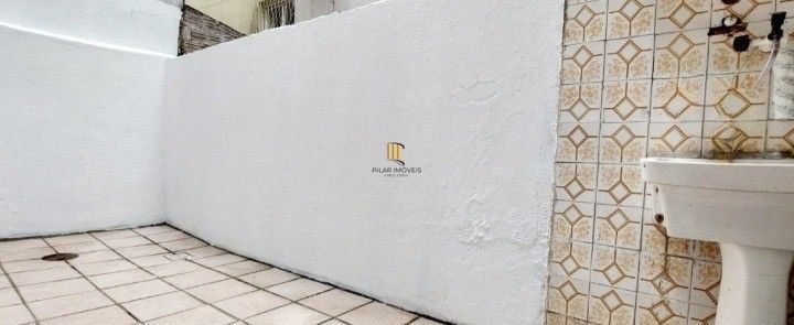 Apartamento Kitnet a venda com pátio no Bairro Santana