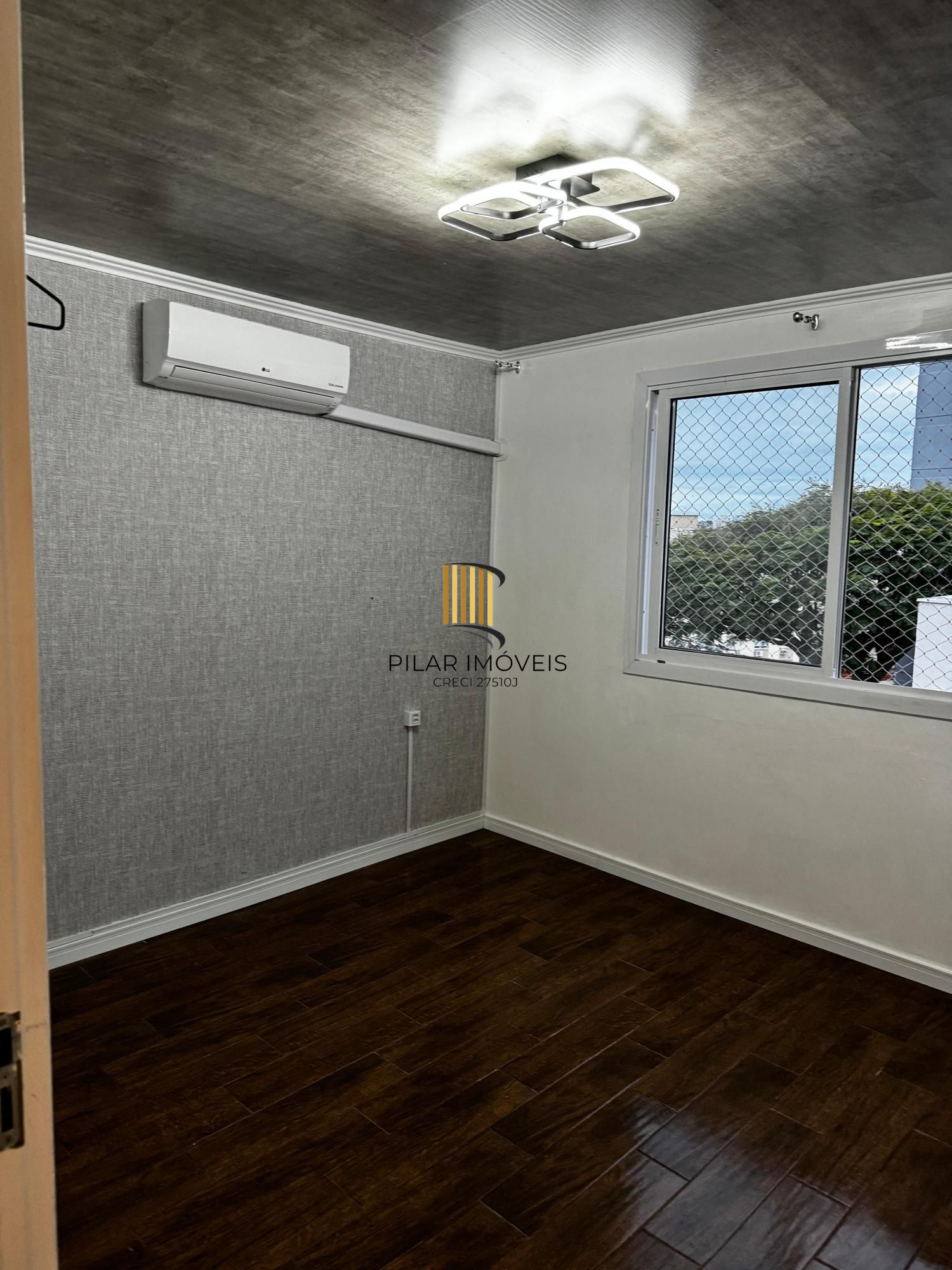 Cobertura 2 dormitórios no bairro Santo Antônio