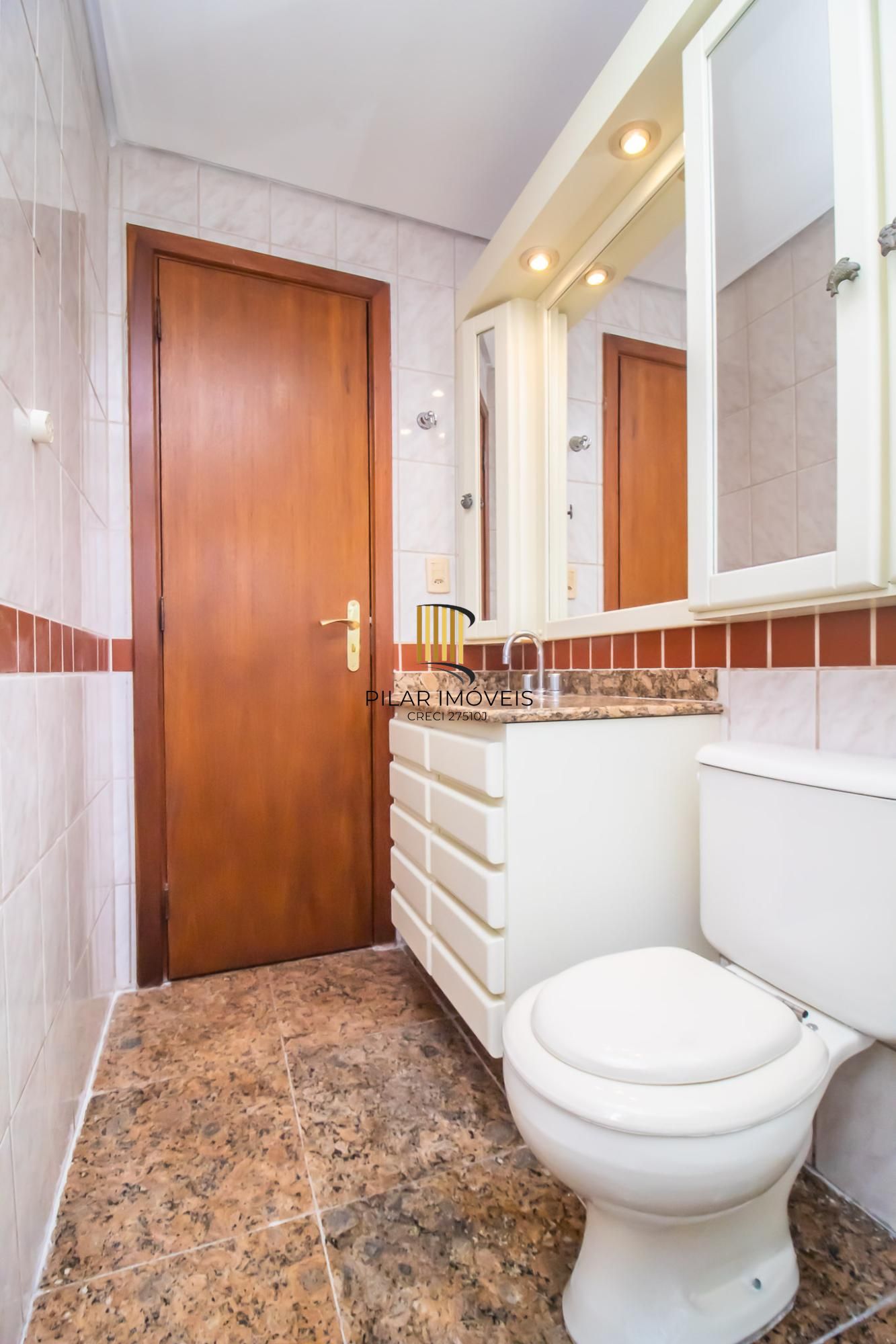 Casa de Condomínio 3 dormitórios no bairro Menino Deus