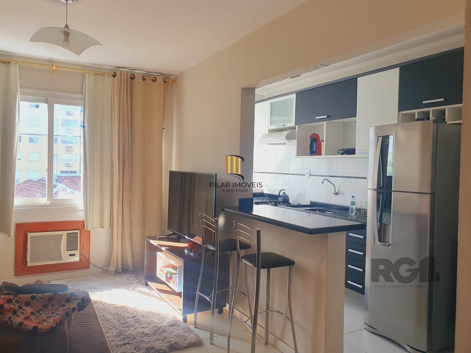 Apartamento de 02 dormitórios, no bairro Partenon, para locação