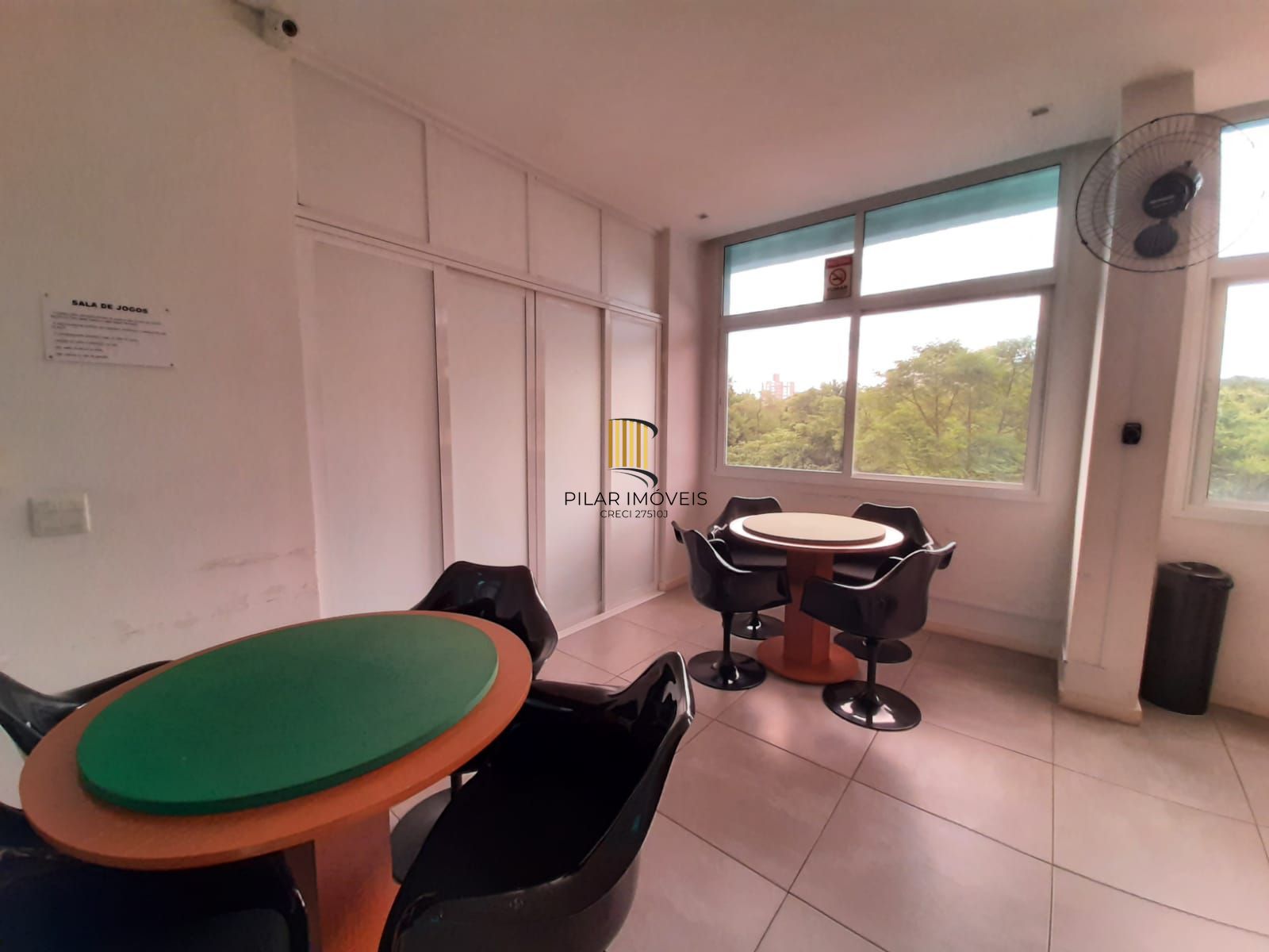 Apartamento 2 dormitórios no bairro Azenha