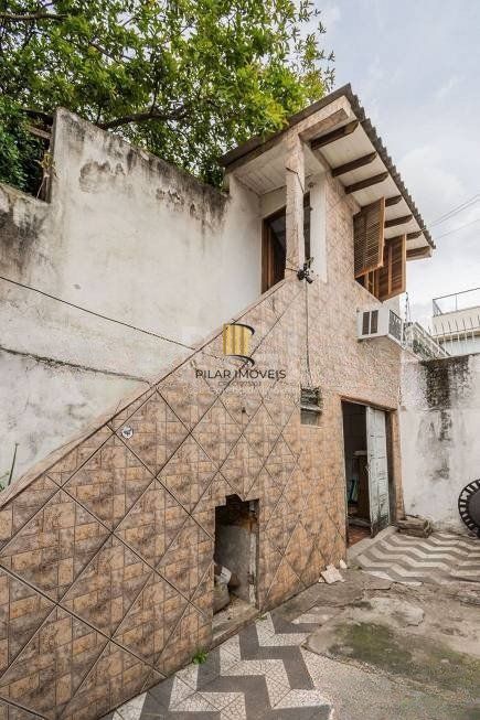 Casa para Venda - 290m², 3 dormitórios, 4 vagas - Santo Antonio
