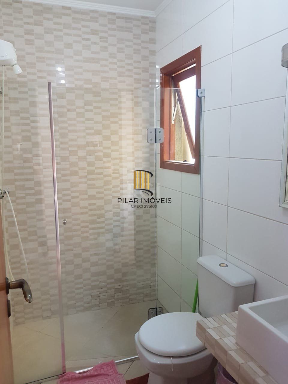 Casa para Venda - 300m², 4 dormitórios, sendo 1 suites, 2 vagas - Glória