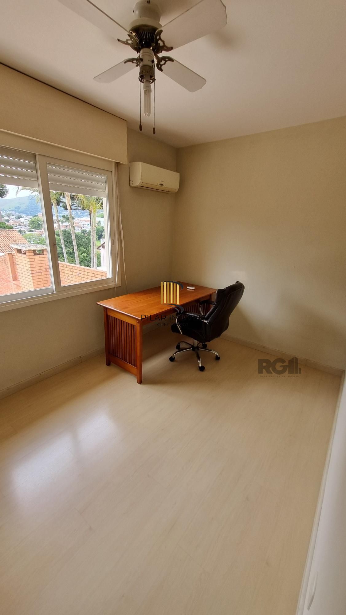 Casa de Condomínio 3 dormitórios no bairro Santo Antônio