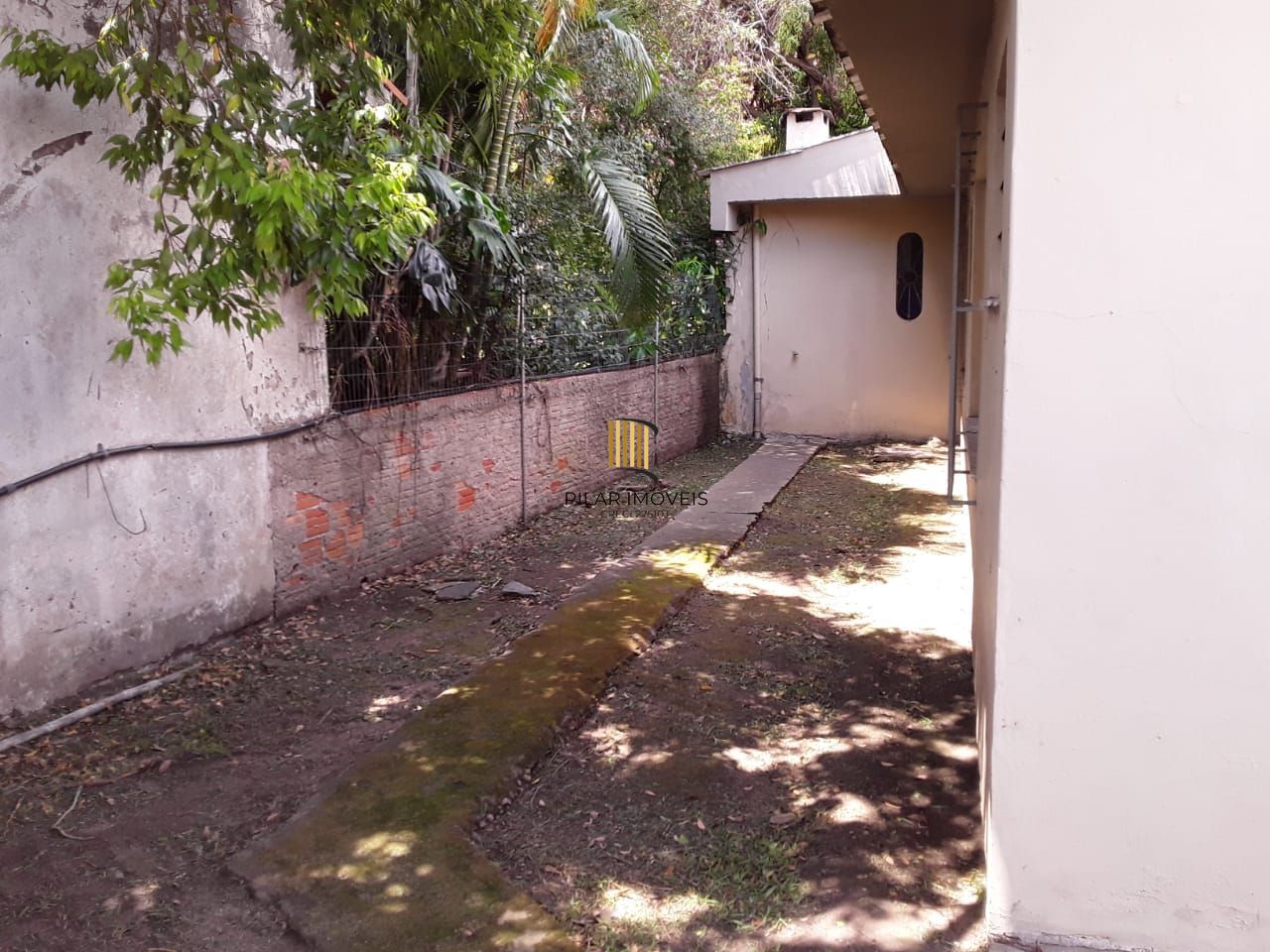 Casa 4 dormitórios no bairro Partenon